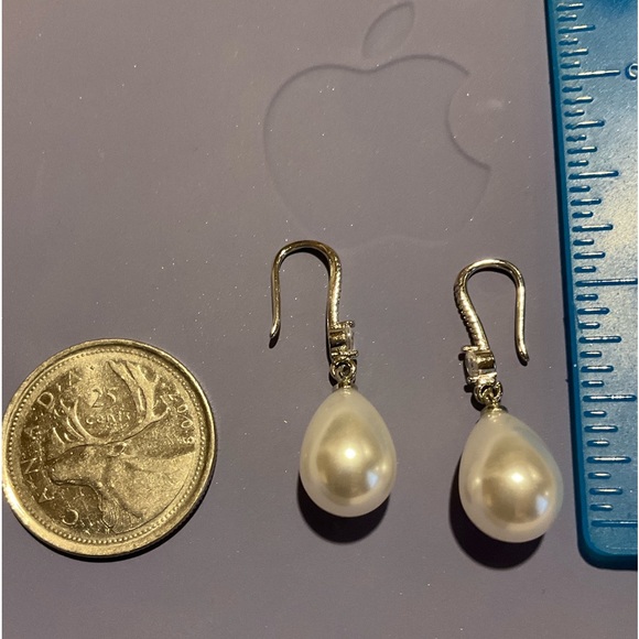 Lustrous Pear Drop Pearl Earrings on Silver Hooks with Single Crystal Bridal - Picture 8 of 12
